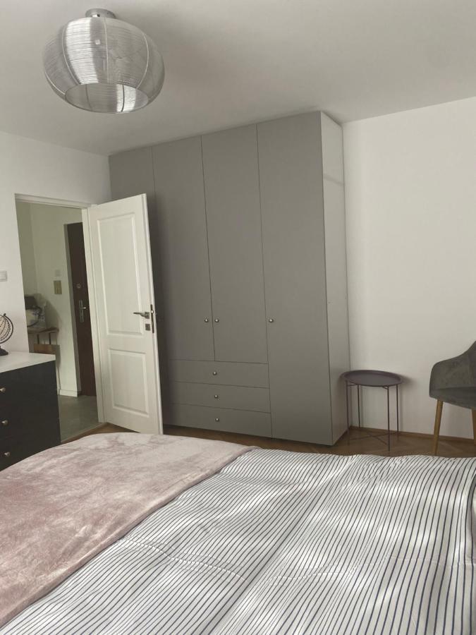 Astra 1Bedroom Brassó Kültér fotó